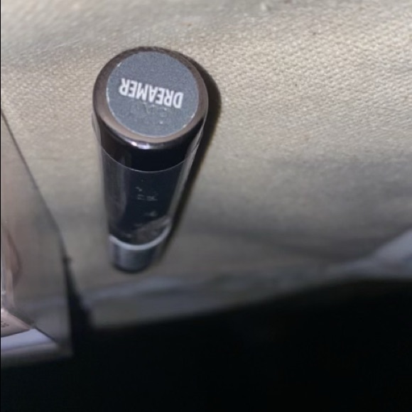 Makeup - Picture 2 of 5